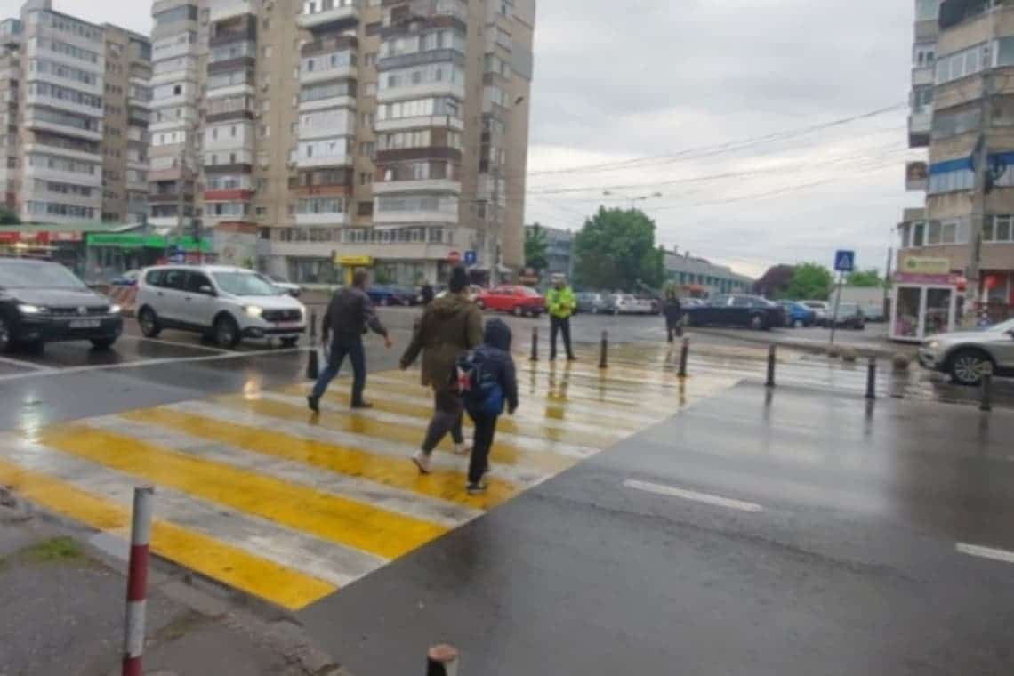 Polițiștii locali, scoși în stradă la Ploiești, pentru fluidizarea traficului