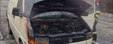 Incendiu la un microbuz, pe Șoseaua Vestului din Ploiești