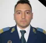 Un militar român și-a pierdut viața pe aerodromul Boboc, în timpul unui exercițiu de parașutare. Un copil a rămas fără tată
