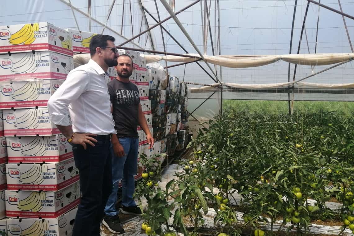 Adrian Chesnoiu, ministrul Agriculturii, la întâlnirea cu legumicultorii din sudul Prahovei: "Trăim cu toții mitul meșterului Manole. Vine un ministru, se apucă să facă ceva bun, vine apoi altul să șteargă cu buretele!"