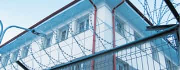 Deficit de peste 5.000 de locuri în pușcăriile din România. Penitenciarele Ploiești și Târgșorul Nou, suprapopulate, conform standardelor impuse de CEDO