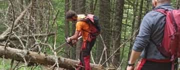 Salvamontiștii prahoveni reabilitează traseele montane, pentru siguranța turiștilor