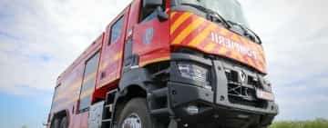 Autospecială nouă de stingere la ISU Prahova. Are o capacitate de 10.000 de litri de apă