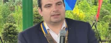 Vlad Mateescu, directorul Filarmonicii “Paul Constantinescu”, a preluat Colanul de președinte al Rotary Club Ploiești
