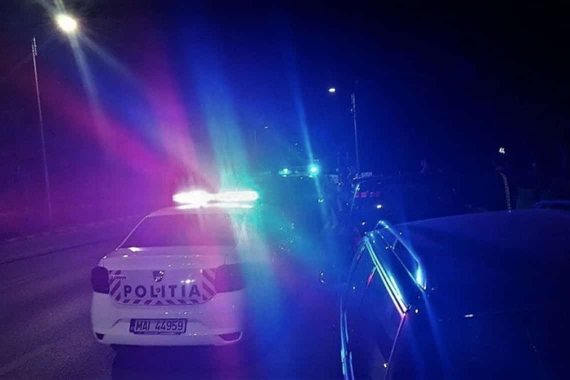Beat și fără permis, a intrat cu mașina în două autoturisme parcate, în apropiere de centrul Ploieștiului