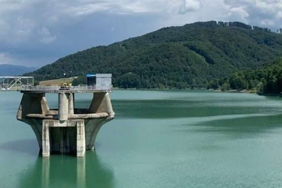 Apele Române avertizează: nivelul apei din lacurile de acumulare ar putea scădea sub 70% până la finalul lunii iulie!