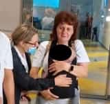 Copilașul despărțit de părinții români, în Danemarca, a ajuns în grija bunicilor din România