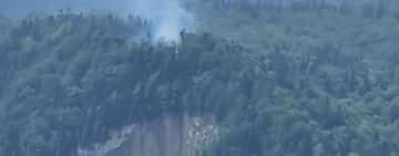 UPDATE/Pericol în Bucegi! Un incendiu de pădure a izbucnit în zona carierei Piatra Arsă