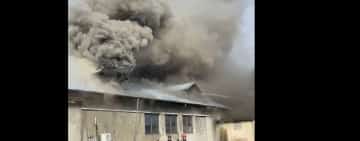 Incendiu de proporții la o fabrică de prelucrarea laptelui din Mizil