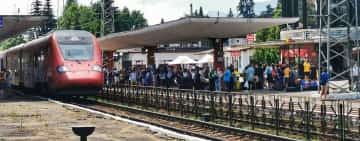 Peroanele Gării Predeal arată ca după bombardament!
