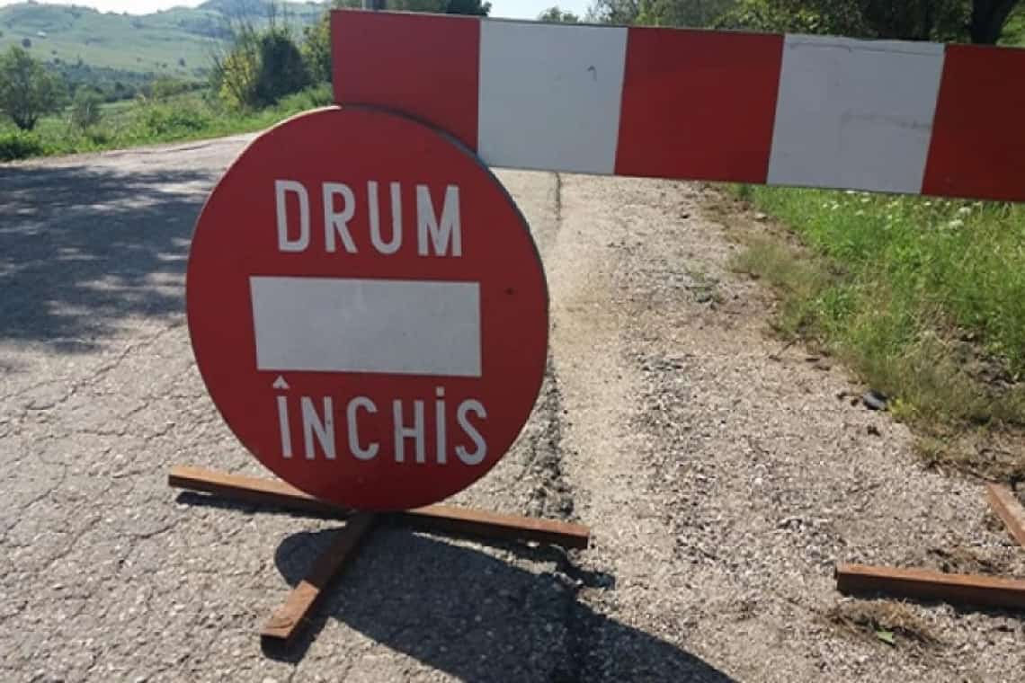 Circulație rutieră închisă temporar pe drumul dintre Teișani și Groșani, pentru un spot publicitar