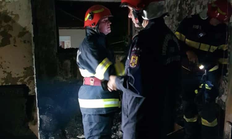 Un scurtcircuit electric a fost cauza probabilă a incendiului izbucnit în căminul de nefamiliști din Brazi