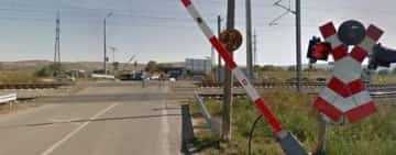 Se închide circulaţia rutieră pe DJ 102D, în zona trecerii la nivel cu linia ferată Mizil - Săhăteni