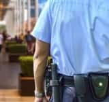 Cherchelit bine, un paznic al unui centru comercial din Ploiești s-a împiedicat și s-a lovit la cap. Polițiștii au întocmit dosar penal