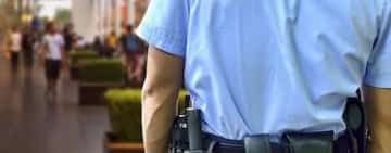 Cherchelit bine, un paznic al unui centru comercial din Ploiești s-a împiedicat și s-a lovit la cap. Polițiștii au întocmit dosar penal