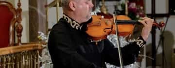 Violonistul Ondin Brezeanu, din Beirut - din nou acasă, la Ploiești! Este noul șef al orchestrei simfonice a Filarmonicii ”Paul Constantinescu”