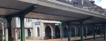 Cum vor fi modernizate gările Ploiești Vest, Sinaia și Bușteni