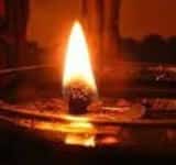 O candelă nesupravegheată, cauza unui incendiu într-un apartament din cartierul ploieștean Mihai Bravu