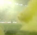 Petarde și fumigene ascunse în zonele intime, găsite de jandarmi la unii suporteri, înaintea partidei de fotbal Petrolul - FCSB
