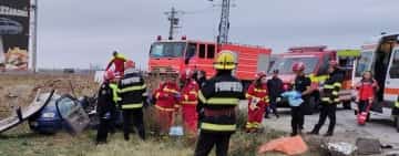 Accident grav pe DN1. Două persoane au murit în urma coliziunii dintre două autoturisme