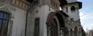 Vreți să fie restaurată fosta Casă a Căsătoriilor din Ploiești, un simbol al orașului? Aflați cine nu dă doi bani pe acest imobil, dar cumpără căsuțe din lemn cu 10.000 de euro bucata! - UPDATE