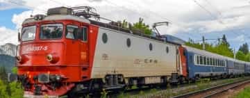 Ne mai mirăm că au loc accidente feroviare? Sute de locomotive și vagoane ale CFR Călători, mai vechi de 40 de ani! Sumele colosale necesare modernizării acestora