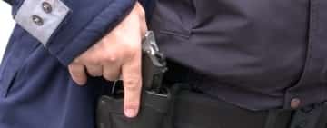 O polițistă din Buzău s-a sinucis cu arma din dotare. Un alt polițist a încercat să-și ia viața, tot astăzi, în județul Cluj