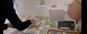 Ploiești/ Două femei și un bărbat suspectați că scoteau bani falși la imprimantă au fost arestați preventiv. Un tânăr de 17 ani - pus sub control judiciar