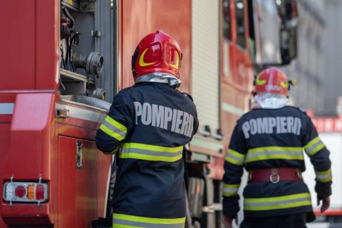 Incendiu într-o școală din comuna Bucov! Într-o sală de clasă a luat foc un corp de iluminat