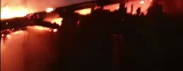 O casă din Vălenii de Munte a fost cuprinsă de flăcări, din cauza coșului de fum defect