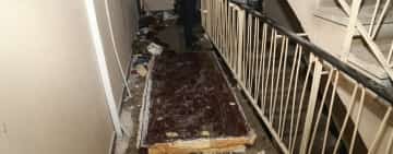 Panică într-un bloc din Mizil. Din cauza unui incendiu, locatarii unei scări au fost evacuați