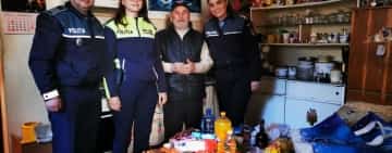 Polițiștii prahoveni, trimiși în misiune de Moș Crăciun și la Sinaia
