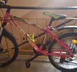 Un copil de 14 ani, suspect în cazul furtului unei biciclete de pe o scară de bloc din Ploiești