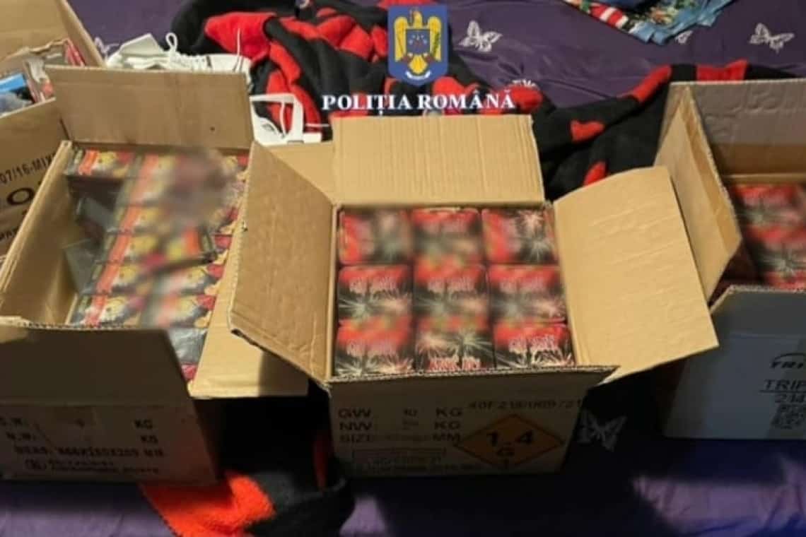 Alte 150 kg de articole pirotehnice au fost confiscate de polițiștii prahoveni, în urma unor percheziții efectuate în Ploiești și Bărcănești