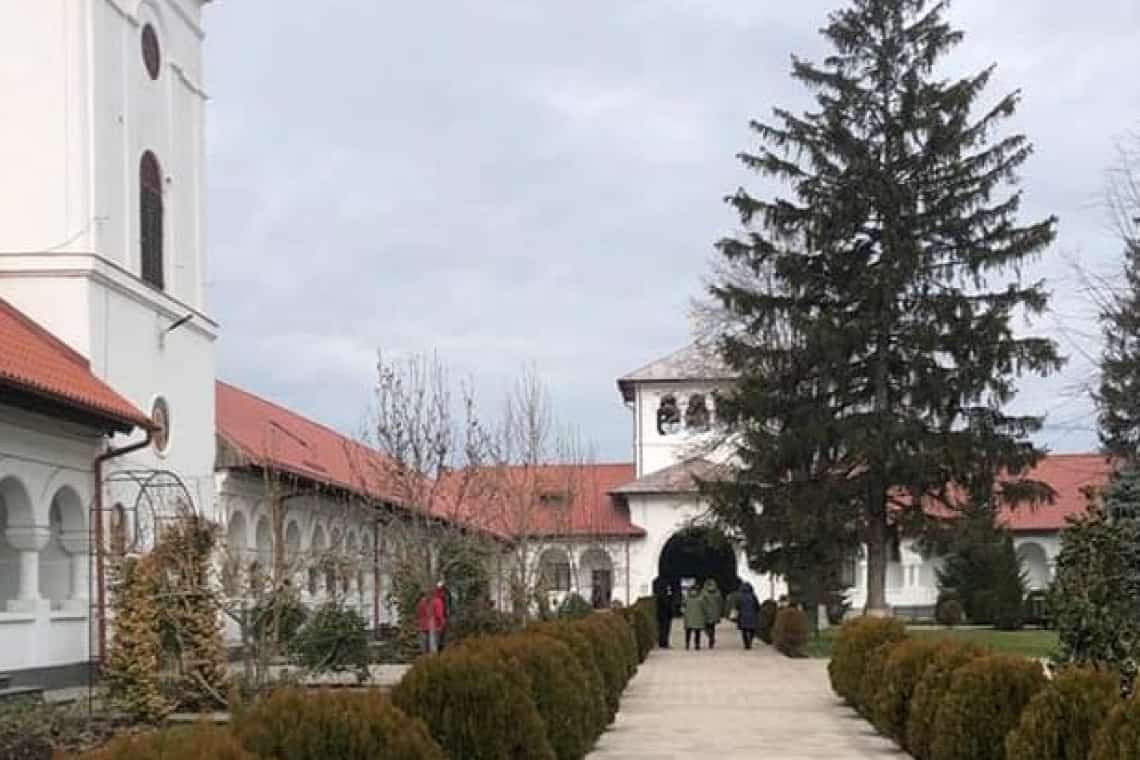 Măsuri speciale la Mănăstirea Ghighiu, de Bobotează