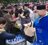 1.000 de sticle de agheasmă, oferite credincioșilor de Bobotează, la Biserica Domnească din Ploiești (Galerie foto)