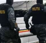 Percheziții în Ploiești și Bărcănești, la domiciliile unor tineri bănuiți de furt calificat și alte infracțiuni