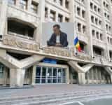 Cum îi dă cu flit, fără nicio jenă, Iulian Dumitrescu (șeful CJ Prahova) președintelui Uniunii Asociațiilor de Proprietari, pe tema termiei din Ploiești!