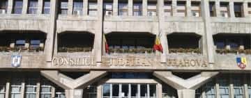 N-aveți noroc la bani? Aflați cum sa-i faceți din contracte fără licitație cu... Consiliul Județean Prahova!