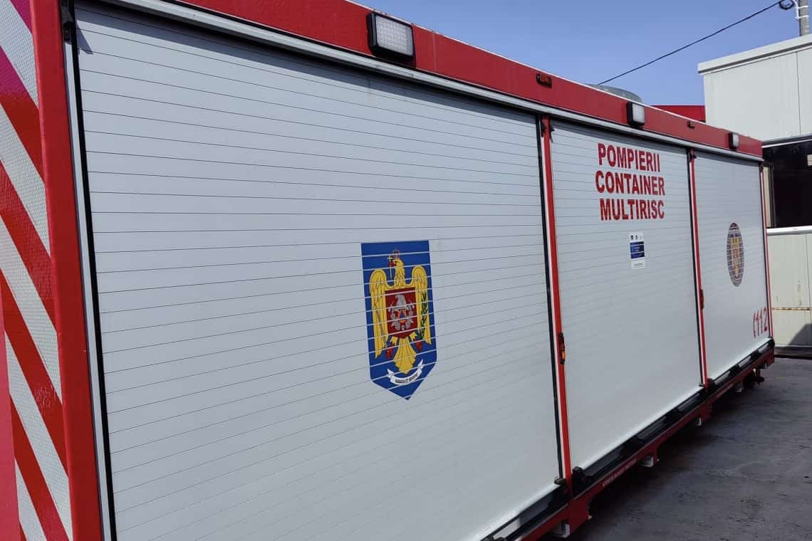 ISU Prahova dispune de o tabără mobilă pentru sinistrați și echipamente specifice intervențiilor de căutare-salvare în clădiri avariate