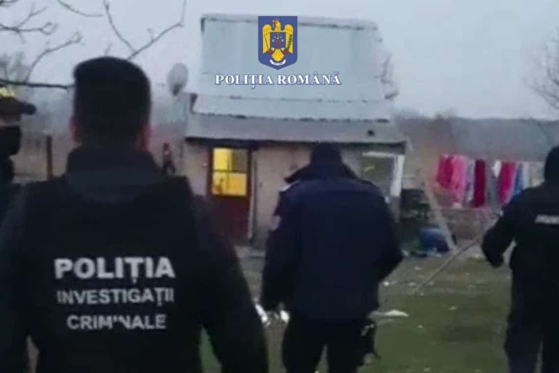 Percheziții la domiciliile a șase prahoveni suspectați de mai multe furturi dintr-o societate comercială