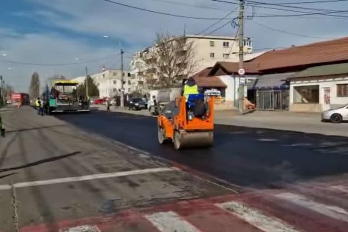 Ploiești/ Hai, curaj! Poate până la vară terminați totuși de asfaltat strada Mihai Bravu!