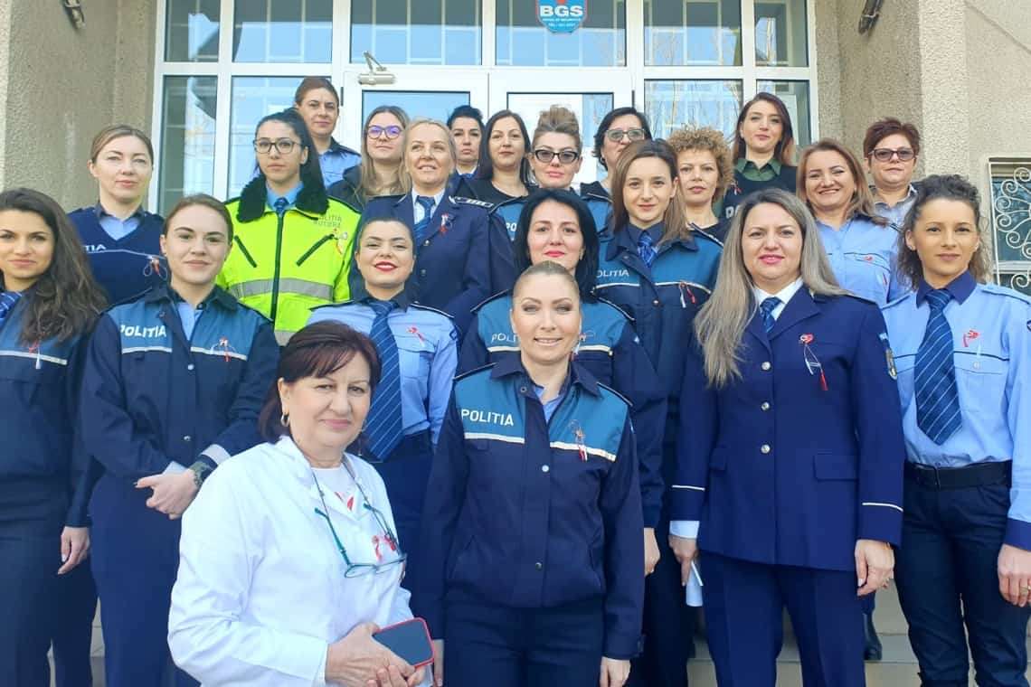 Pe 7 martie, polițistele din Prahova au donat sânge, din inimă pentru inimi!