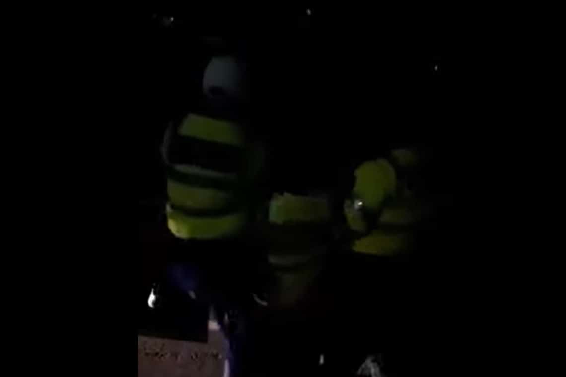 Video/ Șofer ucrainean care transporta 30 de tone de combustibil, rupt de beat la volanul autocisternei!