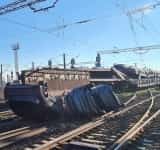 CFR Călători: Mecanicul trenului de călători a trecut pe roșu. Acesta nu va mai conduce trenuri de persoane până la terminarea anchetei