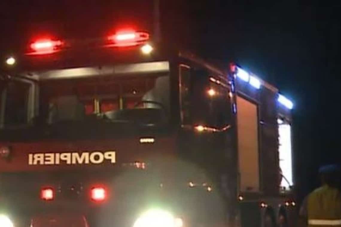 Incendiu de proporții în comuna Dumbrăvești, în noaptea de marți spre miercuri