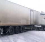 Trafic blocat pe DN1A, lângă Săcele, din cauza unui autocamion