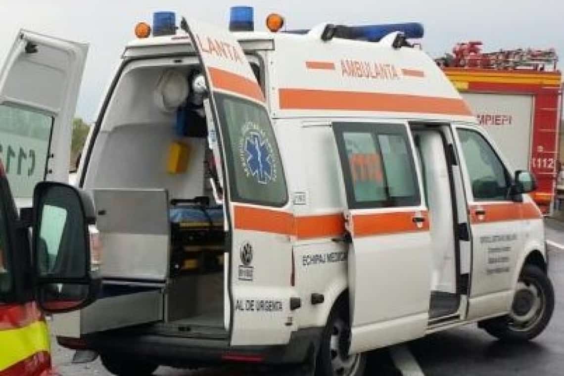 Bătrân de 85 de ani, care se deplasa pe scuter, implicat într-un accident, în comuna Valea Călugărească