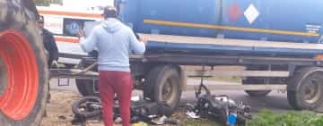 Grav accident rutier pe DN1D, în zona intersecției cu drumul spre Fulga. Doi tineri motocicliști au fost răniți și au ajuns la spital