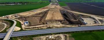 Asociația Pro Infrastructură, despre autostrada Dumbrava-Mizil: ”Șantierul încă are petice unde cresc cereale și bălării” (VIDEO)